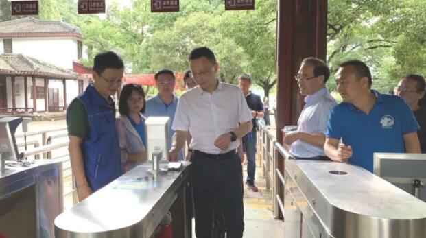 閘機配備社?？ㄗx卡器 刷社?？ㄍㄐ? width=